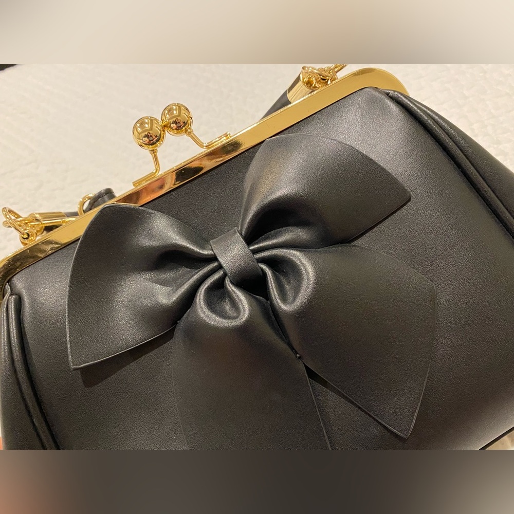 STUNNING Vintage Purse